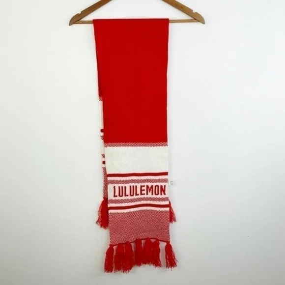 Lululemon Red White Olympic Cheer Gear Scarf Spell Out Knit - Picture 2 of 6
